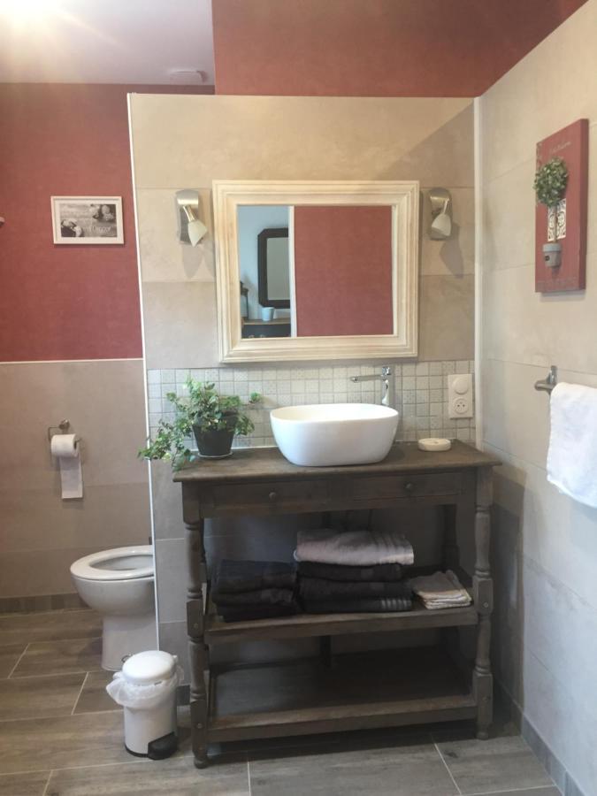 Cote Jardin Des Charmilles Bed and Breakfast Quettehou Buitenkant foto