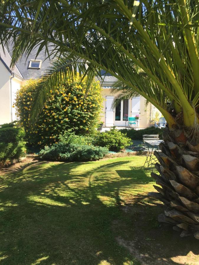 Cote Jardin Des Charmilles Bed and Breakfast Quettehou Buitenkant foto
