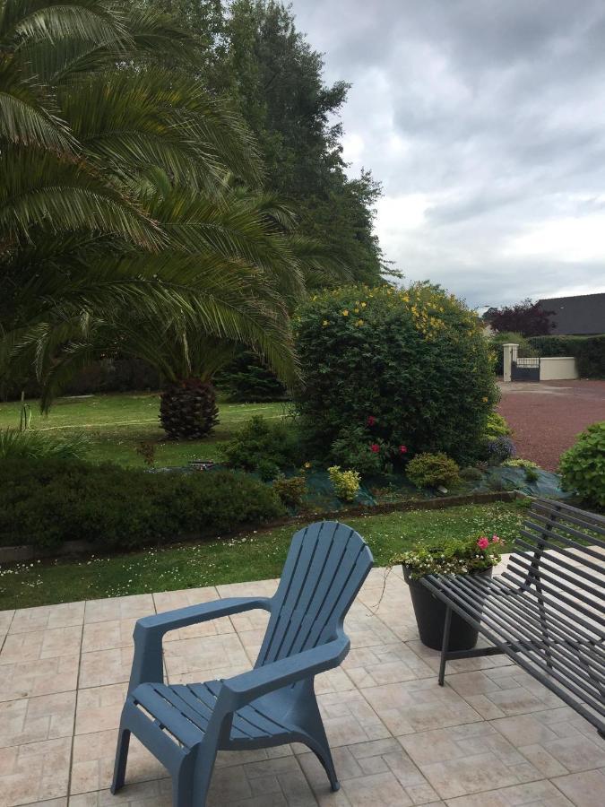 Cote Jardin Des Charmilles Bed and Breakfast Quettehou Buitenkant foto